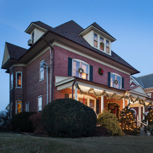 harvestmoonbnb's profile picture. Making my way in Lancaster County as a Chef/Innkeeper.  The Harvest Moon Bed & Breakfast in PA Amish country side is where I hang my hat. http://t.co/vW9zSTUr4r