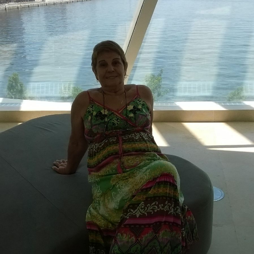 ReginaMiranda4's profile picture. 