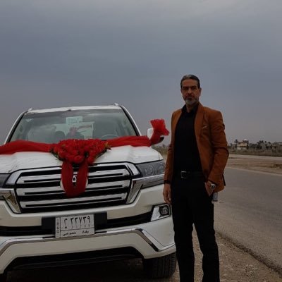 : إيّاك أن تحبّ أعداءَ الله، أو تُصْفي ودَّك لغير أولياء الله؛ فإنّ مَن أحبّ قوماً حُشِر معهم
