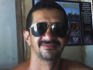 me_dei_ros's profile picture. 