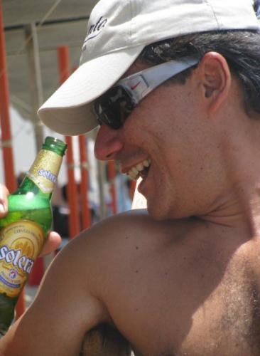 AMBG67's profile picture. Mi historia es larga; y lo mejor, es que aún continúa… Feliz y risueño SIEMPRE, a pesar de… Live ‘til U drop, ALWAYS smiling at the clock  ;-)