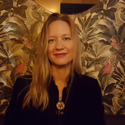 Cross-cultural Emotional Intelligence Coach. Academic Editor. Anthropologist.