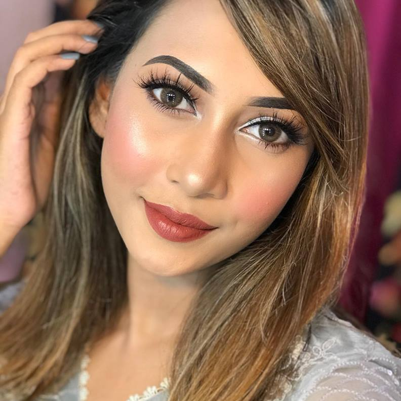 DolyPerej's profile picture. Digital marketer/Artical writer