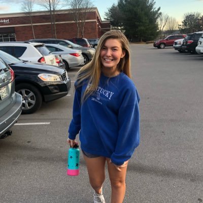 sydneyymathiss's profile picture. fhs