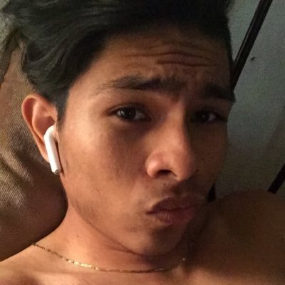 CARLOSA03294639's profile picture. FLOR