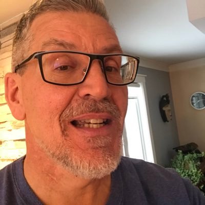 Regis353's profile picture. La vie est simple si on ne se la complique pas trop!