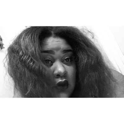 Peace, love and hippie shit • gay ass 🍭🌈👭 • annoying as fuck 🤷🏽‍♀️ • big hungry 🍔🍟 • Misha Tarrell 🤪💍💕