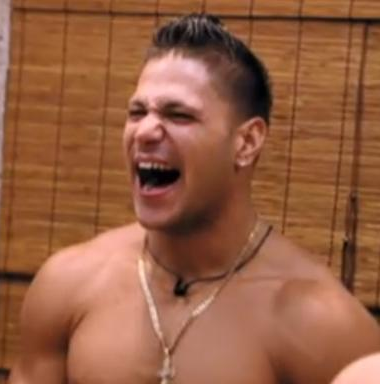 DRUNKRONNIE's profile picture. GYM. TAN. LAUNDRY. 
DAT'S ONE SHOT! 
HAHAHA!