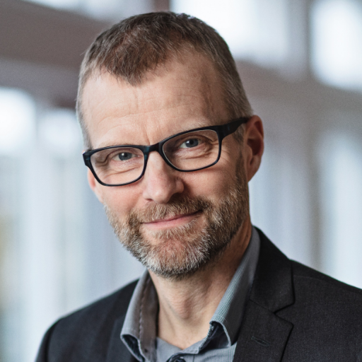 Prorektor for forskning, Roskilde Universitet. Næstformand for forsknings- og innovationspolitisk udvalg i Danske Universiteter. Tweets om #dkvid og #forskning