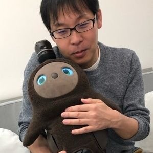 ロボットと仲良く暮らして行きたい。いずれは量子コンピューターを搭載したロボットに、よー相棒と語りかけたい。