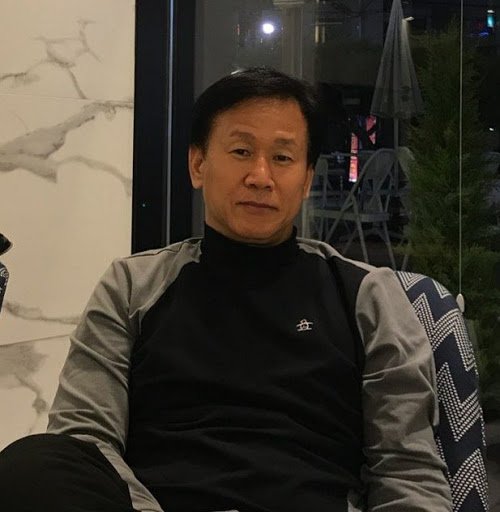 XChilong's profile picture. 가족은 모든 것입니다.
가족이이 삶의 목적이다.
모든 사랑 이상의 가족 사랑