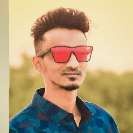 syedrefai_sr12's profile picture. Viratian,
Luv to play cricket,
Happy to be single...😂😂😍