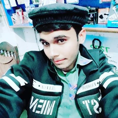 Dani82382729's profile picture. jani