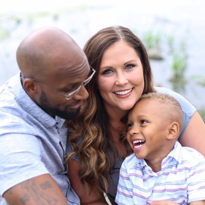 amberleigh0129's profile picture. God. family. friends. live life to the fullest. teacher. sports fan...packers, brewers and Lebron!! High heels. lipstick.