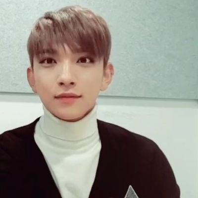 JJJ_9596's profile picture. 다같이 소고기를 먹