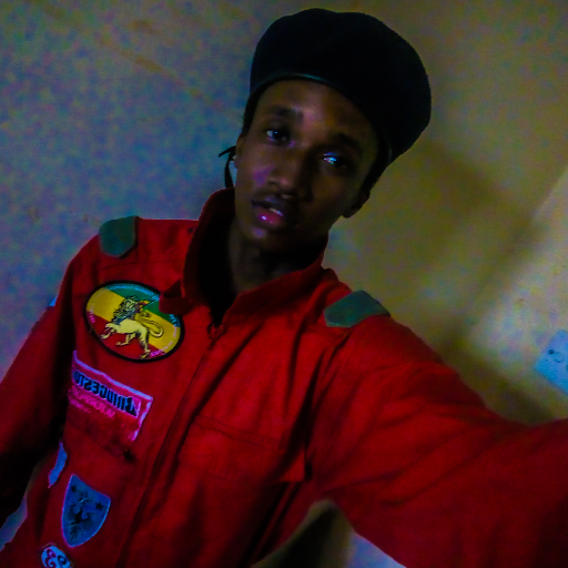 PCarleveh's profile picture. 