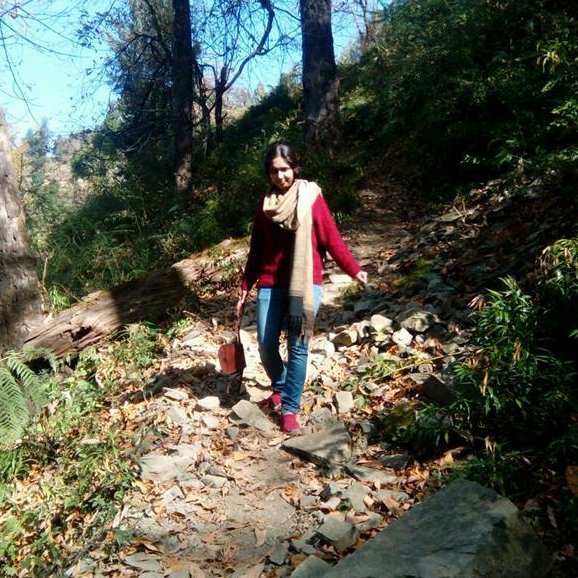 ainee_farooqui's profile picture. :)