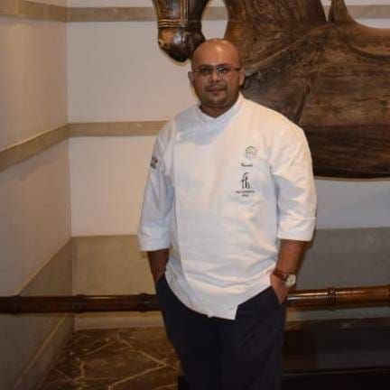 ArolkarKunal's profile picture. Michelin-exp Pastry chef, Battle-hardened with 15yrs of Crazy-yet-Fun times, picked up a bit of commonsense & a liking for good f&b, cars & conspiracies!!