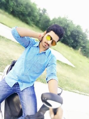 NaveenjiS's profile picture. Student