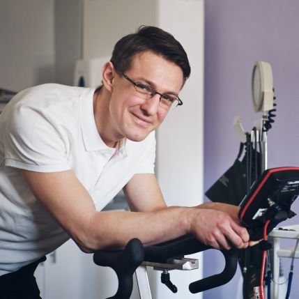 Coach and physiology specialist in the Centre for sport medicine in Prague. Ex-pro track and road rider.