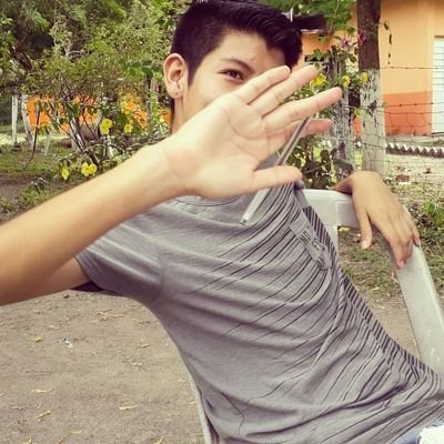 Victor_Huescah's profile picture. “Todo muere, todo vuelve, todo se transforma” 💞