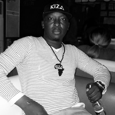 davidmaiga's profile picture. snapchat: meconexion