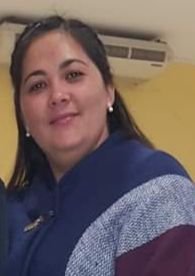 Mamá de 3 princesas, Mujer. Esposa. Profesional. Docente de 1er y 2do ciclo. Lic.psicopedagogia.
Trabaja en el Ministerio de Educación y Ciencias.