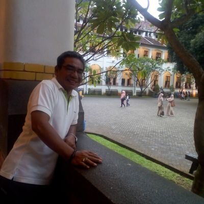 | Sedang Belajar |