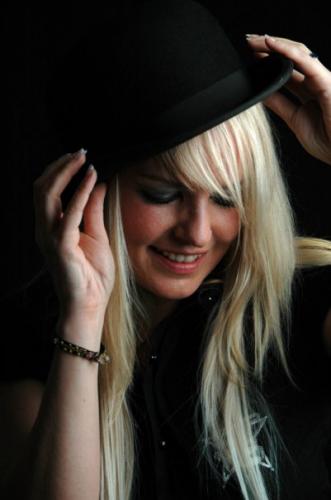 SingerEmmieLee's profile picture. Singer ~ Musician ~ Artist ~ Songwriter ~ Dancer ~ Pin up Emmie Lee ~ Country born English rose ✨🧚🏻‍♀️✨