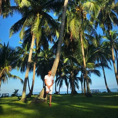 IG:camilomarin15 

 Vive el día como si fuera el último