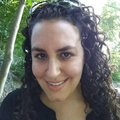 StephanieS326's profile picture. 