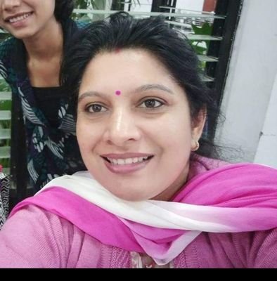 DrPoojaPriyada1's profile picture. Ishanga