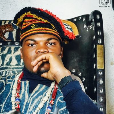 Artiste-Musicien-Compositeur camerounais -Fondateur du groupe #ROFUDA- Équipe SABC -Cameroun contact 656354751 e-mail : tounidavy@gmail.com