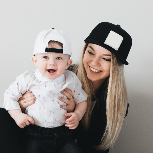 courtesculottes's profile picture. Blogueuse • 28 yo • Couches lavables • Conseils, entretien • Tweete me if you're lost 💩 #zérodéchet • J'écris un livre sur le sujet 🤓