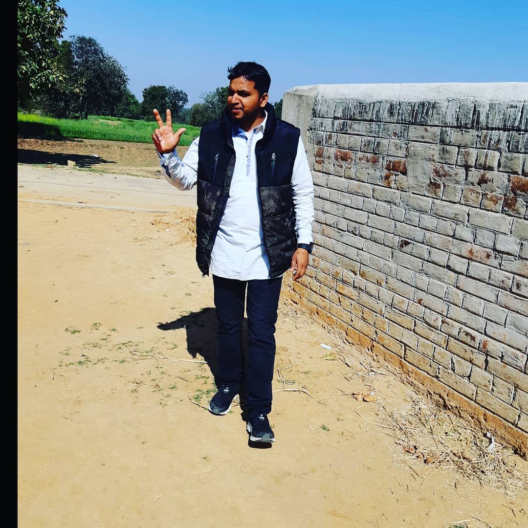Navinku23007213's profile picture. I will fight only against evil!👀
🇮🇳भारत माता की जय 🇮🇳