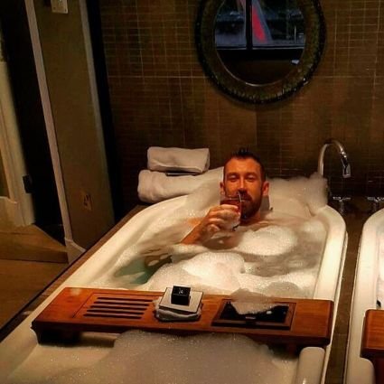 minnj1's profile picture. Time waits for no man.