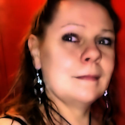 Creationenfolie's profile picture. Univers graphique plein de créativité et de diversité qui ravira toutes et tous ! Créations personnalisées et originales sur de nombreux supports proposés !