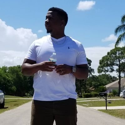 DatDudeBacon's profile picture. Truth is... I'm only tweetin cause everybody else is doing it. That gives me free reign to say whatever. Dont follow me, my GPS has no signal.