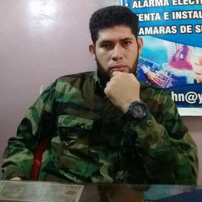 Serio en mis asuntos,  alegre cuando me toca! Con mision y vision en la vida. Mi objetivo es ser empresario