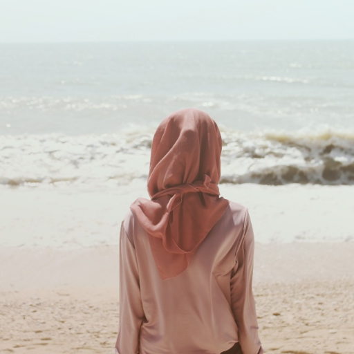 AafreenArina's profile picture. 