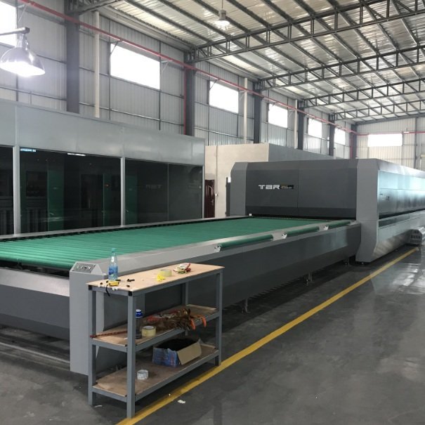 glass tempering furnace manufacturer. WhatsApp: 0086-13925999734 mailbox: 1392599734@163.com