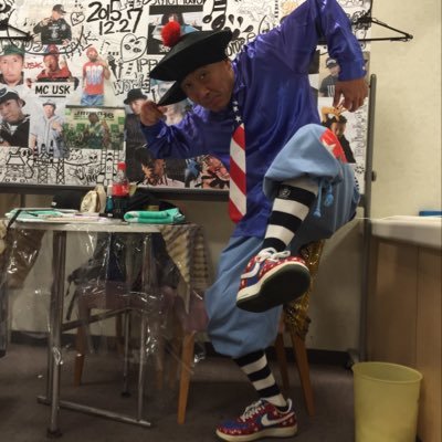 Japanese entertainment industry choreographer &Street Dancer 日本で最初のbreakin'power mover♬ Lockin ‘界ではOriginal Lockers より世界初のHigh Achievement award を受賞される