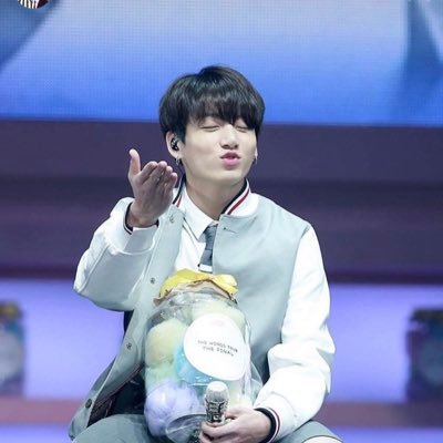 ダンス好きな関西jk🔥🔥グクペン💚💜armyさんと繋がりたい🙌フォローお願いします!!無言フォローすみません🙇♀️フォロバ100%!!!👏DM大歓迎︎☺︎わりと低浮上