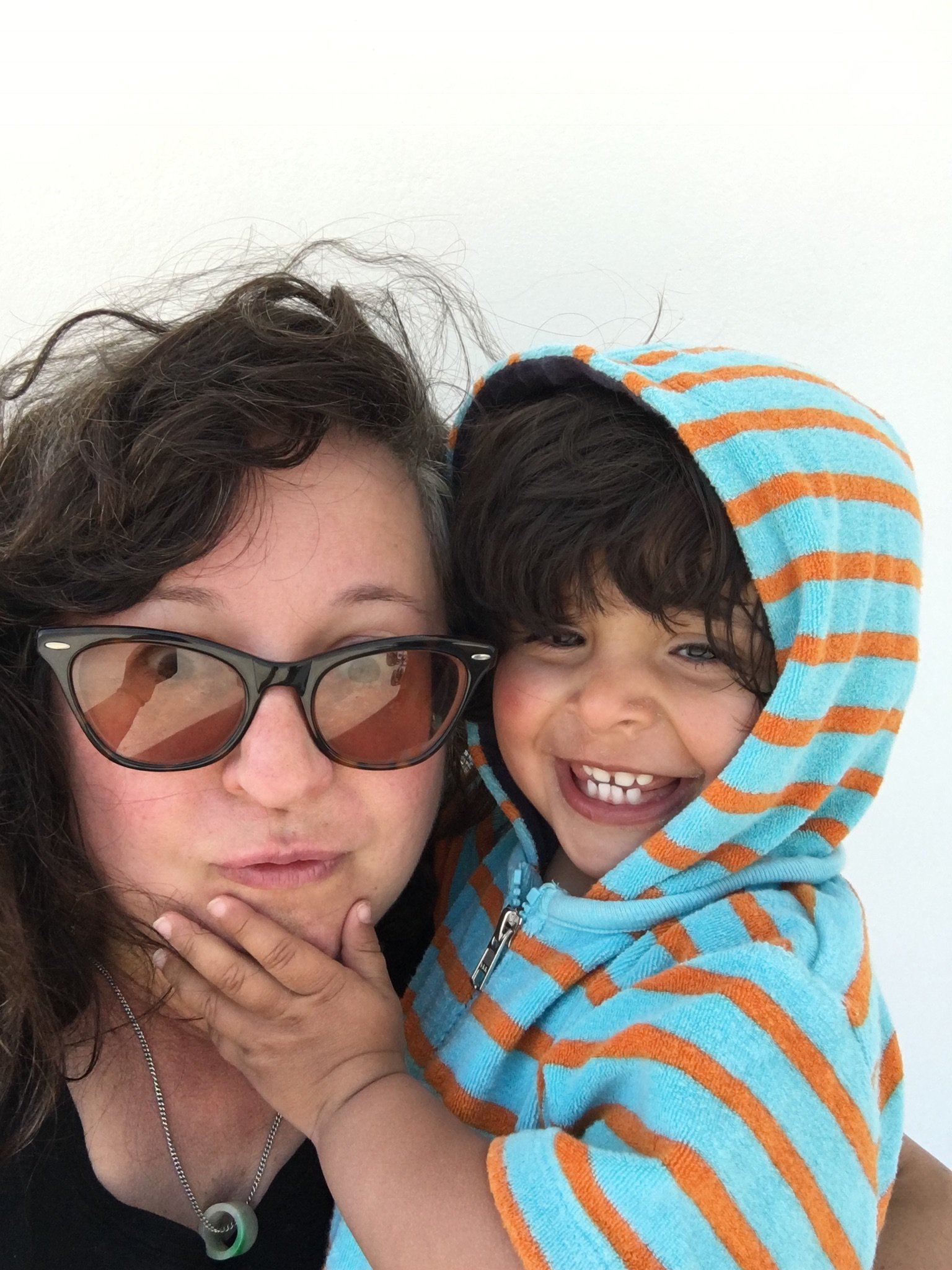 Gairlooboo's profile picture. Mother, cat-slave.