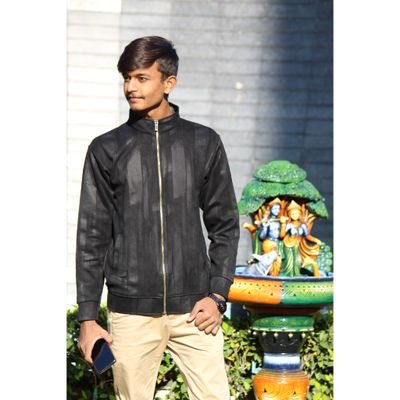 SmitSavani2's profile picture. 👑_Mr.Savani_👑
🔥 પટેલ Boy💪🏻
🔥 DDIt Student📚
🔥 Single And Happy😁
🔥 Br@nded Boy🏡Gj-4🏡
🔥 Landed on Earth : 10 Jan😎