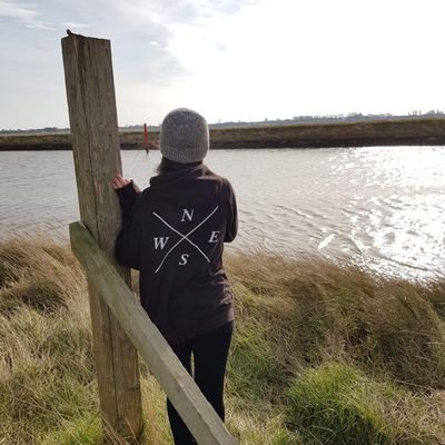 ray_chloe's profile picture. leave shit be