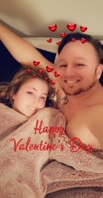 Kaatemaae's profile picture. just here to retweet