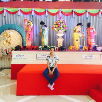 phmhivy1's profile picture. more knowledge, more possible