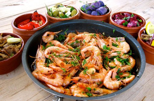 Quality Organic Recipes and serving to entertain the viewers!