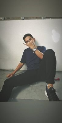 KmpyR's profile picture. Open your mind before your mouth 😂